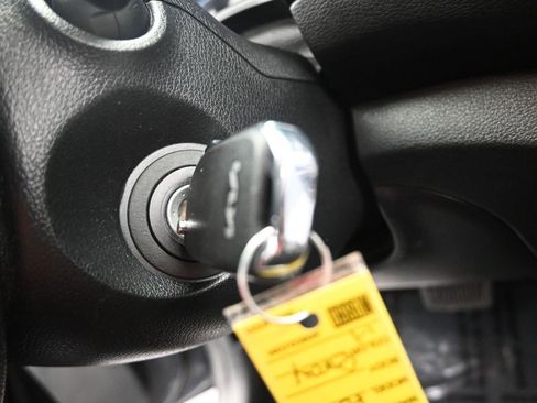 Used 2024 Kia Forte LXS FWD image 22