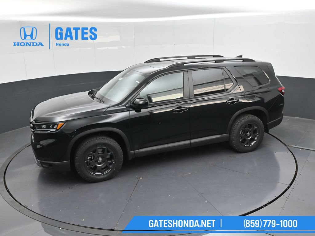 Certified 2025 Honda Pilot TrailSport image 56