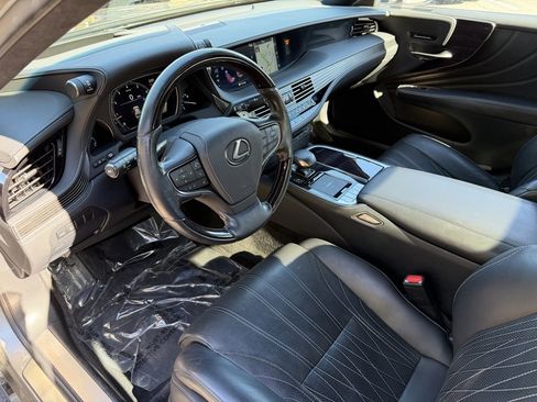Used 2018 Lexus LS 500 w/ Interior Upgrade Package image 24