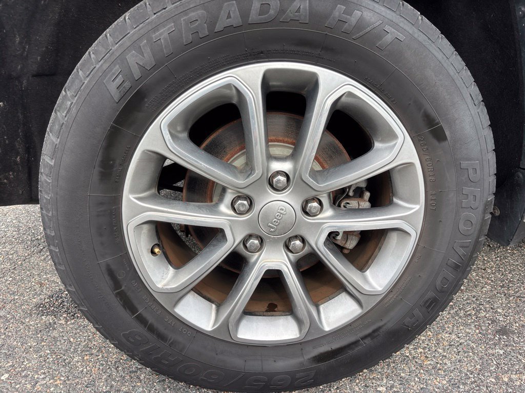 Used 2015 Jeep Grand Cherokee Limited AWD/4WD image 39