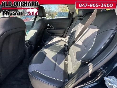 Used 2022 Kia Niro EX FWD image 13