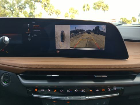 Certified 2025 Cadillac XT4 Premium Luxury w/ Technology Package image 25