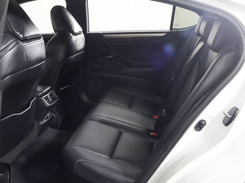 Used 2023 Lexus ES 300h F Sport FWD image 28