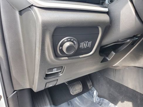 Certified 2023 Jeep Grand Cherokee Altitude AWD/4WD image 12