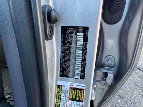 Used 2023 Toyota Camry LE image 10