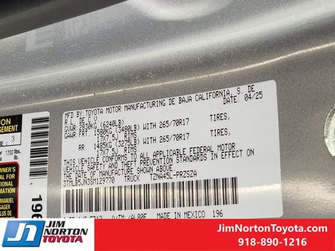 Used 2025 Toyota Tacoma TRD Off-Road image 34