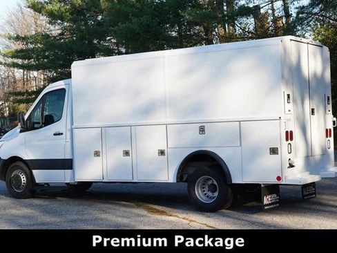 Used 2023 Mercedes-Benz Sprinter 3500 image 9