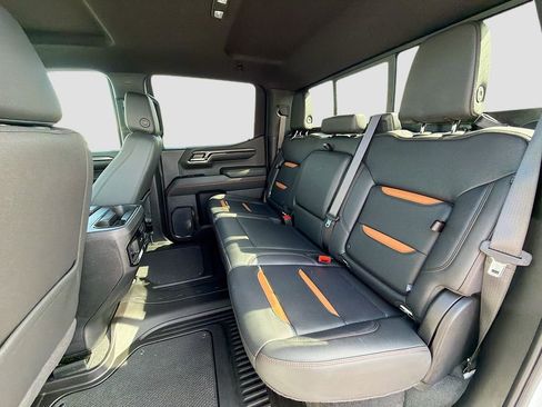 Used 2024 GMC Sierra 1500 AT4 w/ Technology Package image 24