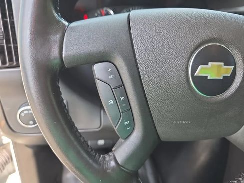 Used 2020 Chevrolet Express 3500 Extended w/ Driver Convenience Package RWD image 15