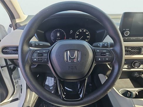 Certified 2025 Honda HR-V LX image 23