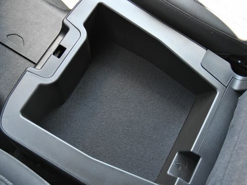 Used 2025 Chevrolet Silverado 2500 LT image 30