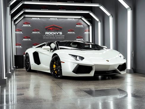 Used 2016 Lamborghini Aventador LP 700-4 AWD/4WD image 1