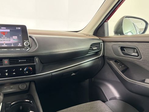 Used 2021 Nissan Rogue S image 27