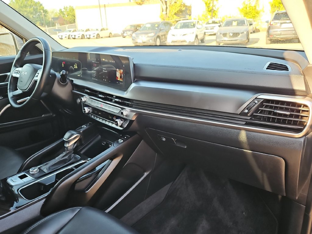 Used 2025 Kia Telluride S FWD image 30