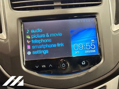 Used 2015 Chevrolet Trax LT image 16