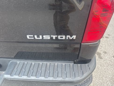 Certified 2022 Chevrolet Silverado 1500 Custom image 8