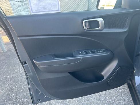 New 2026 Hyundai Venue SE image 13