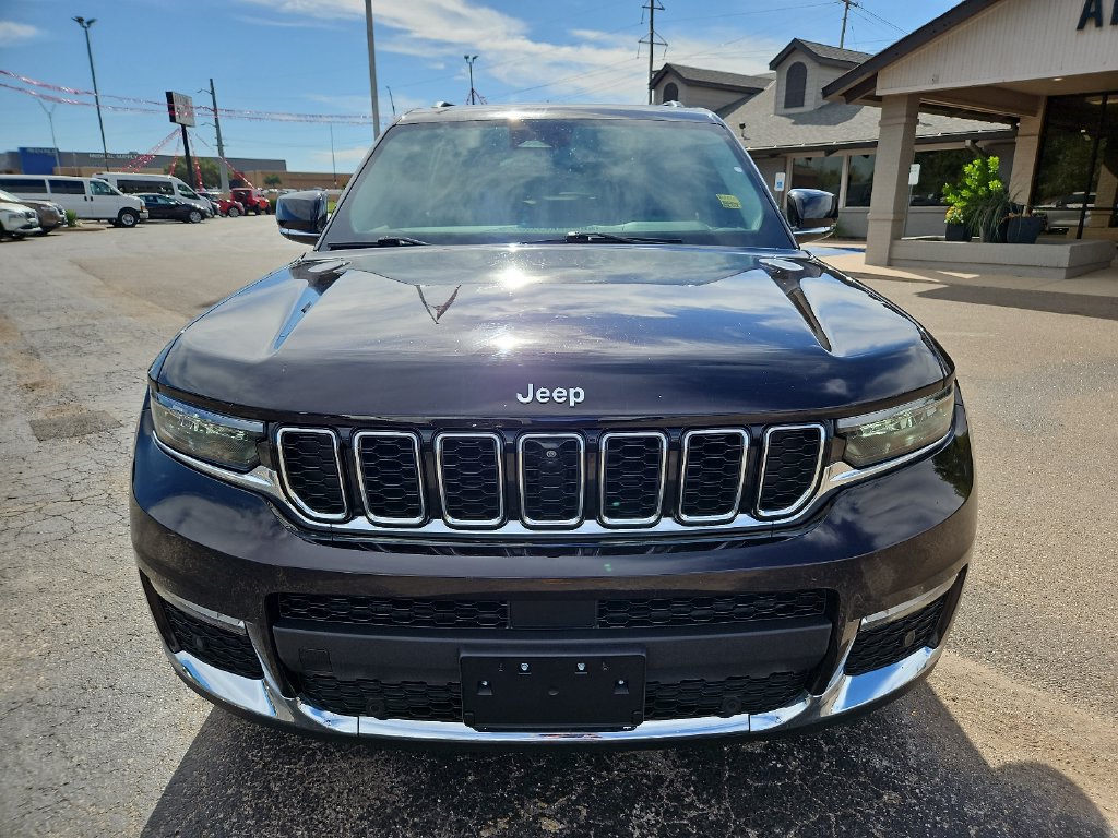 Used 2022 Jeep Grand Cherokee L Limited w/ Luxury Tech Group II RWD image 3
