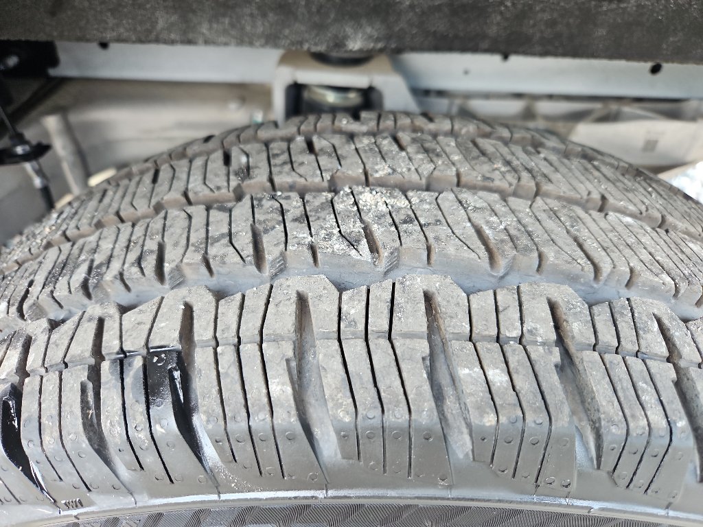 Used 2024 Ford E-Transit Low Roof RWD image 28
