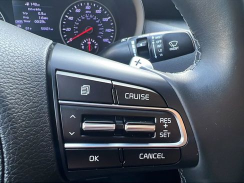 Used 2018 Kia Stinger RWD image 26