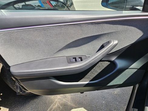 Used 2025 Tesla Model 3 Long Range RWD image 19