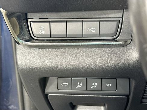 Used 2022 MAZDA CX-30 AWD 2.5 S w/ Premium Package image 23