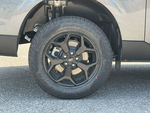 New 2025 Ford Maverick XLT w/ XLT Luxury Package AWD/4WD image 4