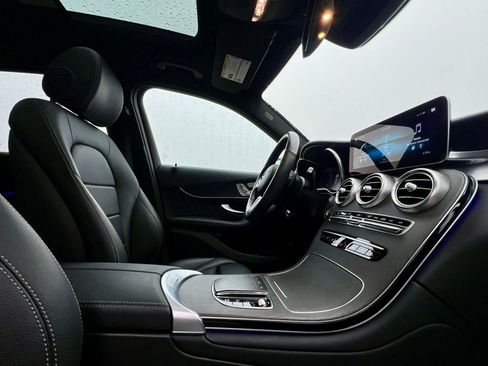 Certified 2022 Mercedes-Benz GLC 300 4MATIC image 13