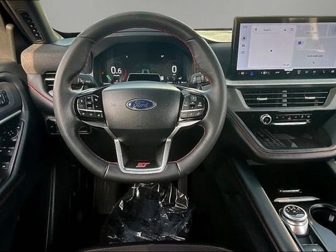 Used 2025 Ford Explorer ST AWD/4WD image 8