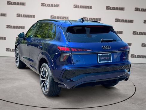 New 2026 Audi Q3 quattro 2.0T AWD/4WD image 3