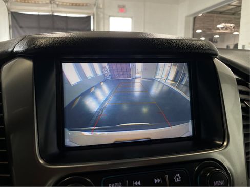 Used 2018 Chevrolet Tahoe LS w/ Enhanced Driver Alert Package AWD/4WD image 28