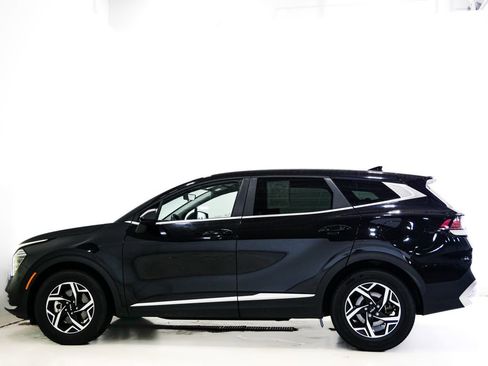 Used 2024 Kia Sportage LX FWD image 5