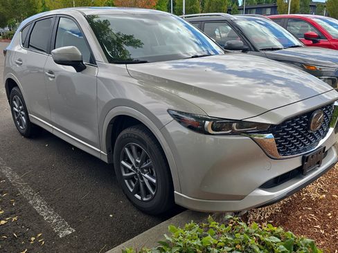 Used 2025 MAZDA CX-5 AWD 2.5 S w/ Preferred Package image 2