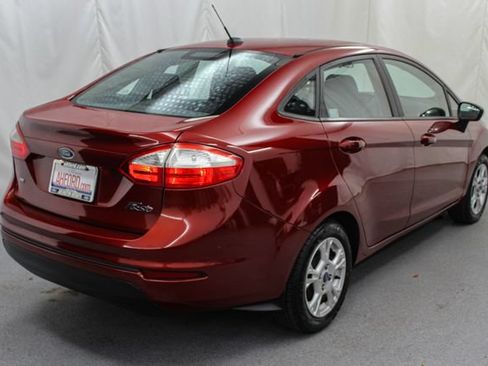 Used 2014 Ford Fiesta SE FWD image 10