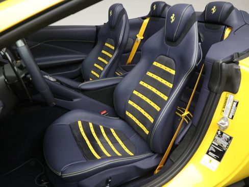 Certified 2025 Ferrari Roma image 15