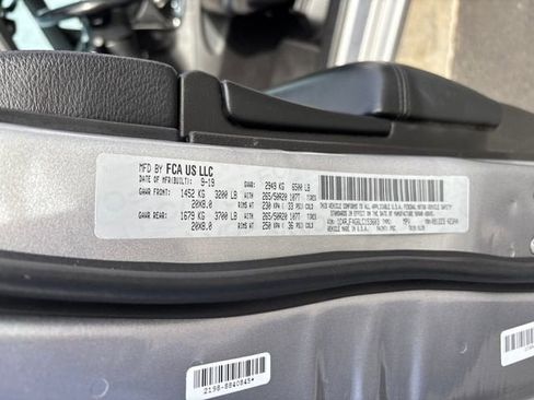 Used 2020 Jeep Grand Cherokee Altitude image 31