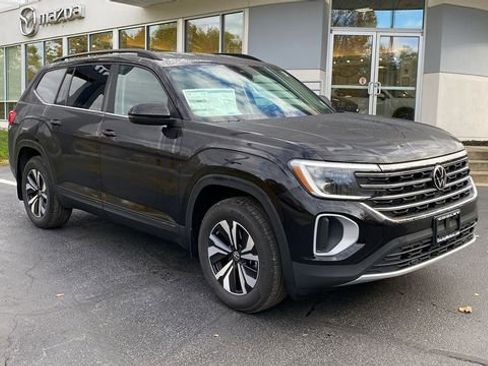 New 2026 Volkswagen Atlas SE image 3