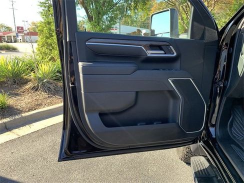 Used 2025 Chevrolet Silverado 2500 LT w/ Trail Boss Package image 17