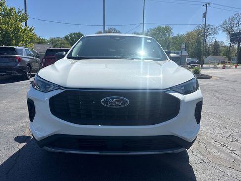 Used 2023 Ford Escape Active FWD image 3