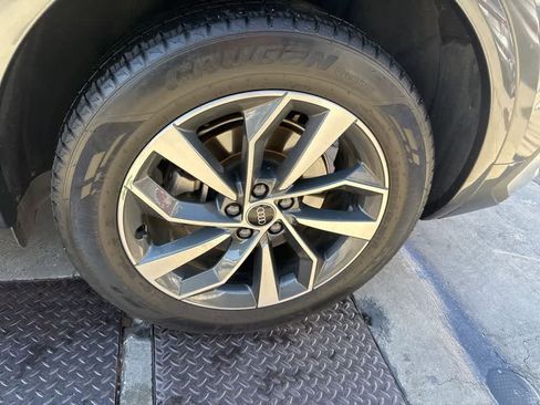 Used 2022 Audi Q5 2.0T Premium Plus image 34