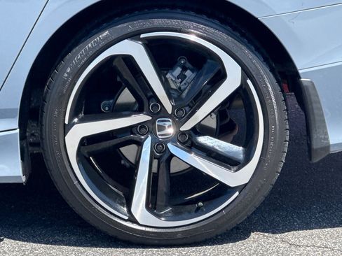 Used 2022 Honda Accord Sport image 13