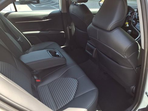 Certified 2024 Toyota Camry SE FWD image 21