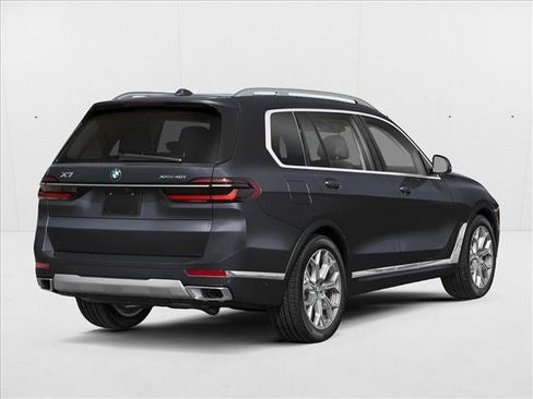 New 2026 BMW X7 xDrive40i w/ Executive Package image 2