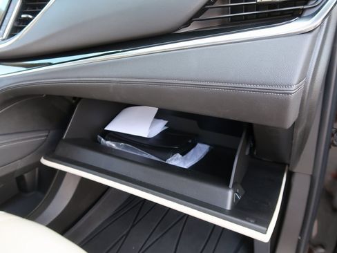 Certified 2022 Buick Enclave Avenir w/ Avenir Technology Package image 40