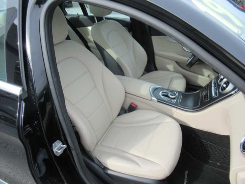 Used 2019 Mercedes-Benz C 300 4MATIC Sedan image 21