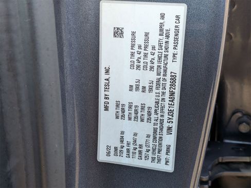 Used 2022 Tesla Model 3 Standard Range image 40