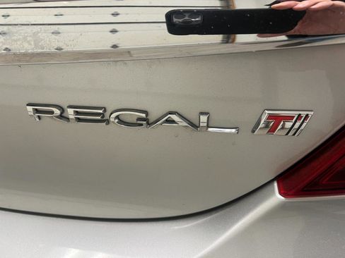 Used 2016 Buick Regal image 17