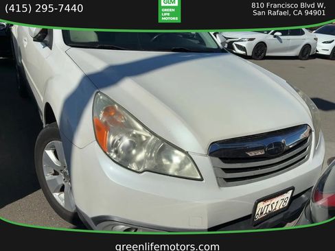 Used 2012 Subaru Outback 2.5i Premium w/ All-Weather Pkg image 2