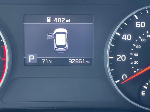 Used 2023 Kia Seltos LX image 29