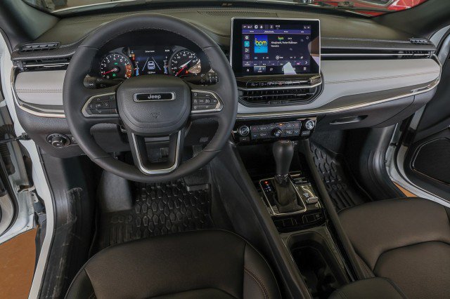 Used 2024 Jeep Compass Limited AWD/4WD image 22